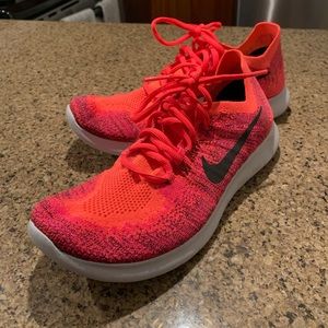 Nike Free RN Flyknit